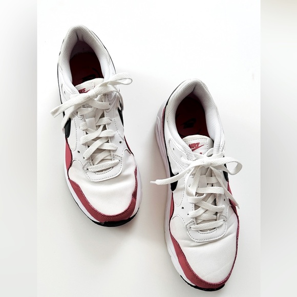 Nike Air Sneakers - Picture 2 of 10